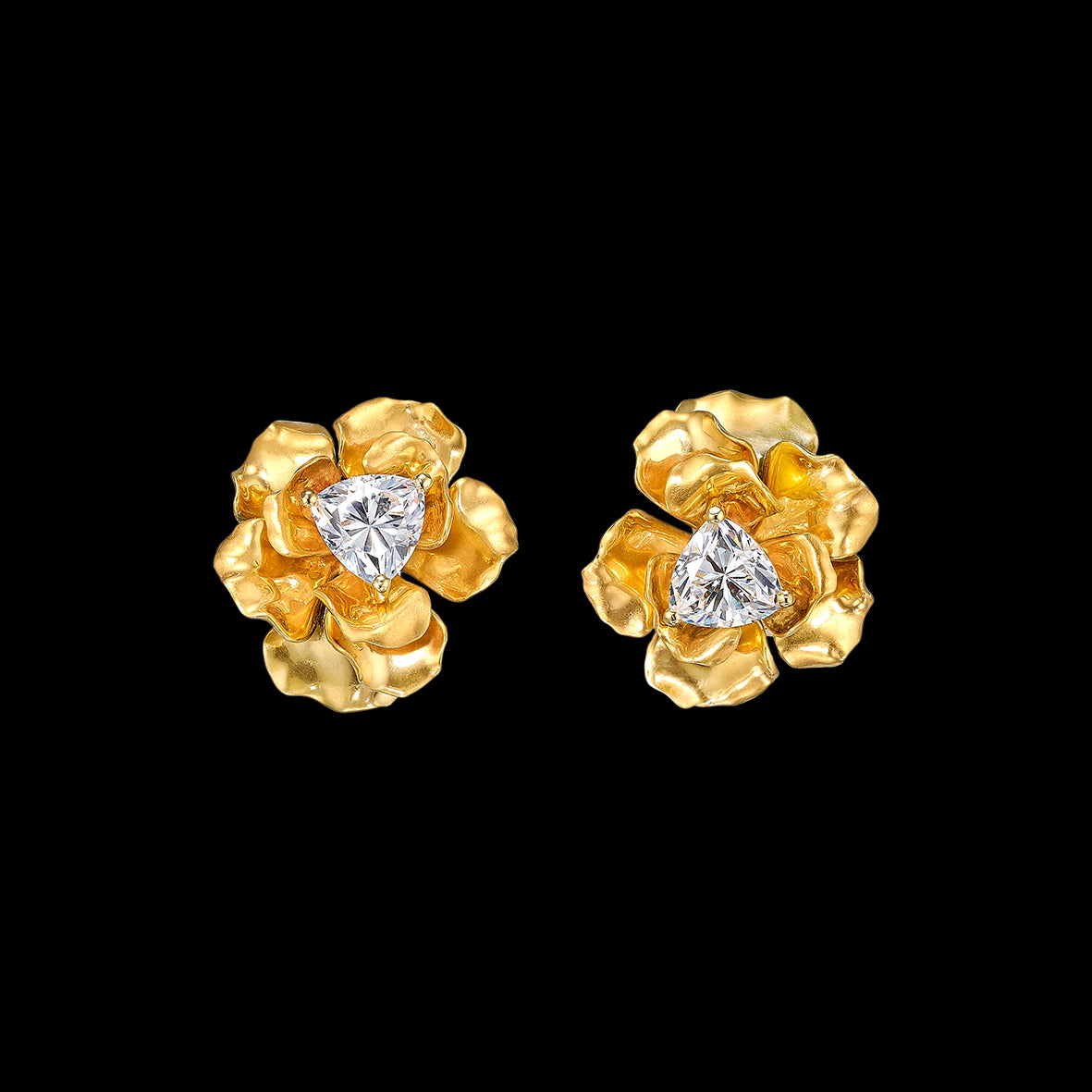 Reine de Soleil Studs, Earrings, Anabela Chan Joaillerie - Fine jewelry with laboratory grown and created gemstones hand-crafted in the United Kingdom. Anabela Chan Joaillerie is the first fine jewellery brand in the world to champion laboratory-grown and created gemstones with high jewellery design, artisanal craftsmanship and a focus on ethical and sustainable innovations.
